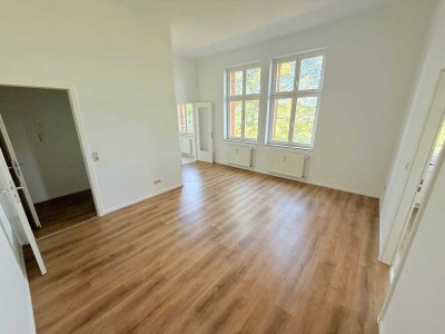 **Besichtigung: Di., 03.06.25 um 18:45 Uhr** Zwei Zimmer in Brandenburg a.d. H.!