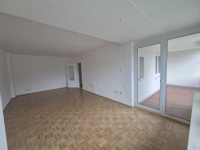 Großzügige 2,5 Raum-Wohnung, Harpen, ruhig, grün, Parkett, großer Balkon, Wannenbad