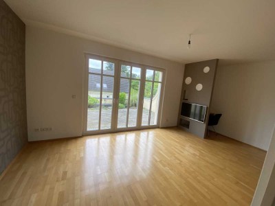 Geschmackvolle 1,5-Raum-Wohnung mit Terrasse und EBK in Kleinmachnow