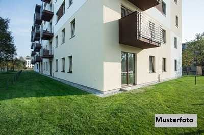 Freistehendes Vierfamilienhaus: Ideal für mehrere Generationen oder als Investition