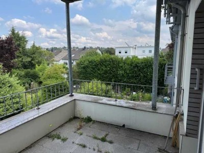 Exklusive 2-Raum-Wohnung, gehobener Innenausstattung mit Balkon & Einbauküche in Mülheim an der Ruhr