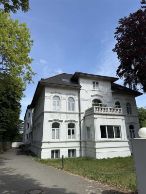 2-Zi- Galerie Wohnung NUR für STUDIERENDE- Anfragen, bitte nur per Email