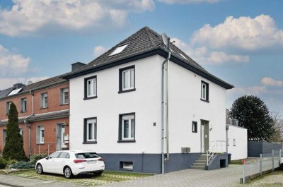 Kernsarniertes (2021) Reihenendhaus mit 2 Wohnungen in ruhiger stadtnaher Lage