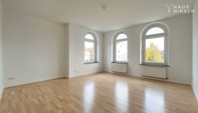 Helle 2 Zimmer Altbau-Wohnung in Rathingen Mitte, Stellplatz, Kellerraum. 4 Min. bis Innenstadt.