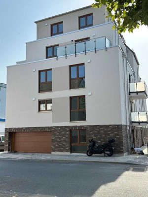 Exklusive 2-Zimmer-EG-Neubau Wohnung mit gehobener Innenausstattung in Bergen-Enkheim