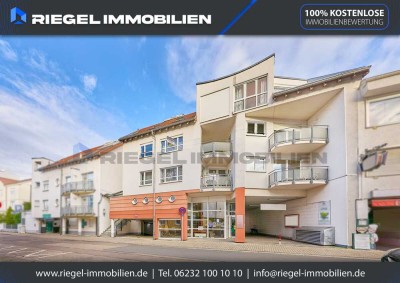 Sie hier? Wir auch! Stadtmitte: Geräumige 4 Zimmerwohnung (136 m²) mit zwei Bädern und zwei Balkonen