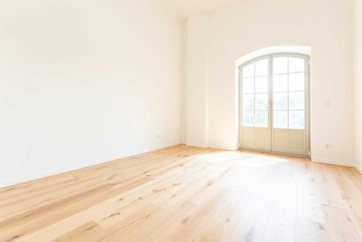 Charmante Wohnung mit Terrasse und Loggia | Erstbezug | Nebau | Offene Küche | Parkett