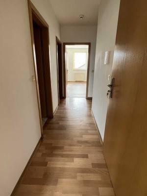 2 Zimmer Wohnung mit Stellplatz