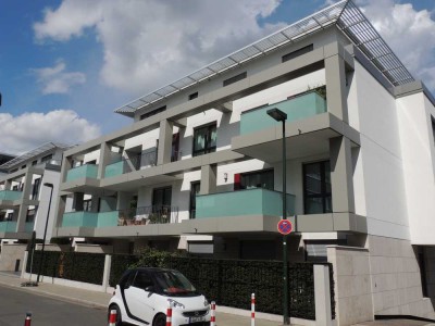 Großzügig geschnittene, moderne Wohnung in Düsseldorf-Oberkassel