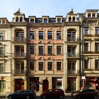 www.r-o.de +++ Wohnen in der Dresdner Altstadt - Gemütliche 3-Zimmerwohnung mit 2 Balkonen
