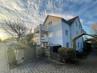 Wohnen & Wohlfühlen: 3,5-Zimmer-Wohnung mit Garten in Weil im Schönbuch