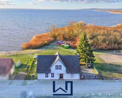 Traumhaus am See - ca. 20 Meter zum Baden