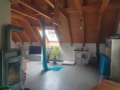 Ansprechende 3 Zimmer Maisonette-Wohnung mit Balkon in Frankenwinheim