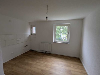 Sanierte 2-Zimmer Wohnung mit großer Küche