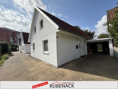 Einfamilienhaus in ruhiger, zentraler Lage mit Garten und Garage