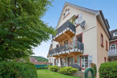 Historischer Charme trifft Toplage – Stilvolle 2-Zimmer-Dachgeschosswohnung in Baden-Baden