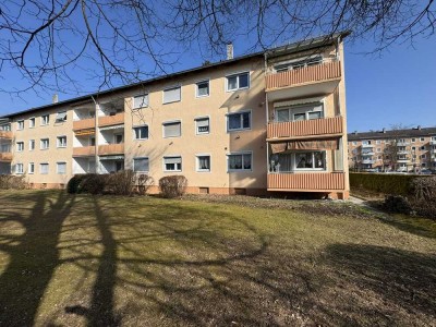 Gemütliche, helle  3 Zi. Wohnung mit sonnigem Balkon , ruhig gelegen!