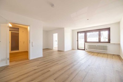 Modernisierte 4,5-Zimmer-Wohnung mit 2 Balkonen und 1 Garage in Oberderdingen