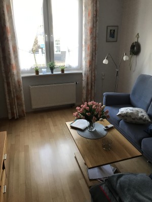Gepflegte Etwagenwohnung mit Parkettboden