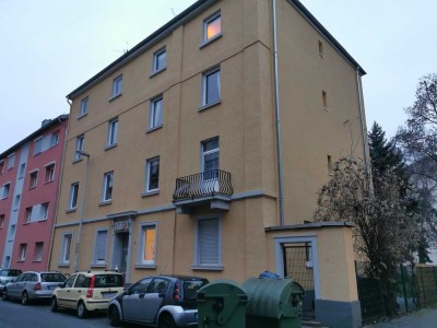 Im schön renovierten Altbau, helle 3 Zimmer, Wohnküche, Bad, Garten, Mainz-Kastel nähe am Rhein