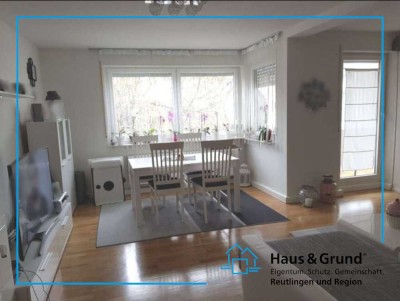 Komfortable 2,5-Zi.-Wohnung mit überdachtem Balkon und guter Raumaufteilung