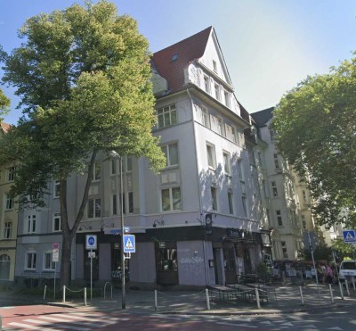 Investieren in Top-Lage: 2-Zimmer-Dachgeschosswohnung im beliebten Kreuzviertel