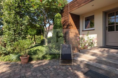 Großzügiges Wohnhaus mit 6 Schlafzimmern