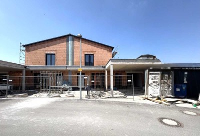 Design trifft Wohnkomfort – Neubau-DHH für gehobene Ansprüche in Pleinfeld