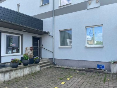 Neuwertige Wohnung mit drei Zimmern,Terrasse und eigenem Garten in Machern