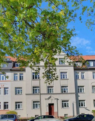 Charmante Altbauwohnung 4 Zimmer mit Parkett und Balkon