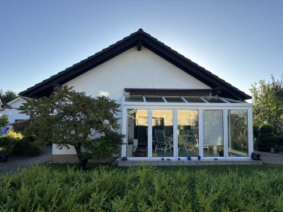 Wohnen wo andere Urlaub machen - Haus am See