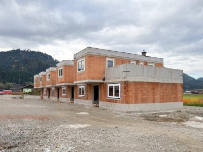 Erstbezugsreihenhaus mit Garten und Dachterrasse