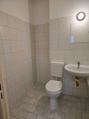 ruhige 3-Zimmer Wohnung im 5. OG an der grünen Weiherkette