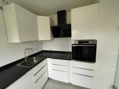Renovierte 4-Zimmer-Wohnung mit Balkon und Einbauküche in Ebersberg
