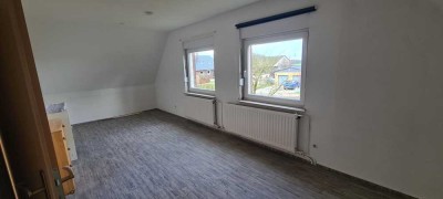 Schöne 3-Zimmer-Dachgeschosswohnung mit Balkon in Nienburg (Weser)