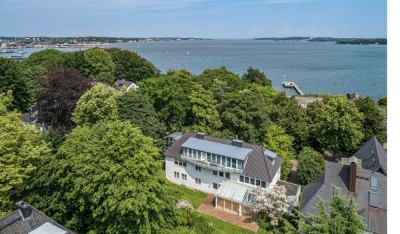 Schönes, geräumiges Haus für die Familie oder Gewerbe in Kiel, Düsternbrook von Privat.