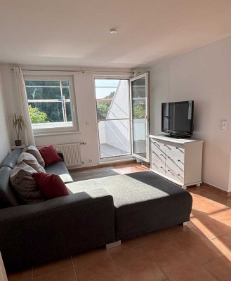 Sonnendurchflutete  4-Zimmer-Dachgeschosswohnung mit Dachterrasse und EBK