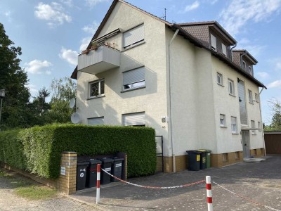 PRIVAT: 2 Zimmerwohnung mit EBK in Offenbach am  Main/ Bürgel