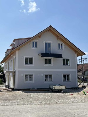 Erstbezug DG mit Balkon: Exklusive 3-Zimmer-Wohnung mit gehobener Innenausstattung in Pliening