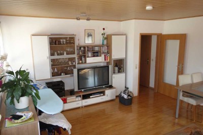 Schöne Dachgeschoss Wohnung 60 qm