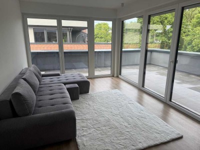 Exklusive Penthouse-Wohnung mit großer Dachterrasse und traumhaftem Waldblick