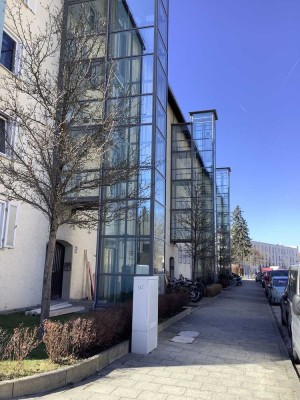 optimal geschnittene 3,5 Zi. Whg. mit kl. Süd- Balkon und kl. Wohnküche