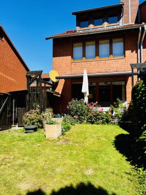 Charmantes Reiheneckhaus mit 4 Zimmern in Hannover-Wettbergen