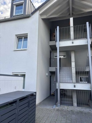 Neuwertige 2-Zimmer-Wohnung mit Balkon und EBK in Gaimersheim