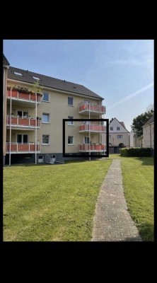 Schöne helle 2 Zimmer Wohnung mit Großer Wohnküche zu verkaufen. Vollständig Modernisiert.