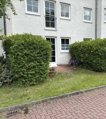 Exklusive 1,5-Zimmer-Terrassenwohnung mit gehobener Innenausstattung mit Einbauküche in Elmshorn
