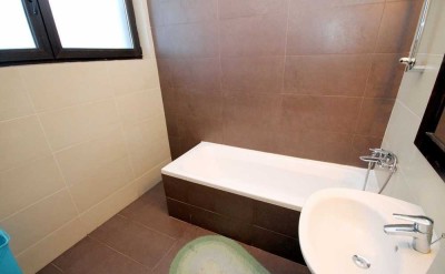 Geschmackvolle, modernisierte 1,5-Raum-Wohnung mit gehobener Innenausstattung mit EBK in Pocking