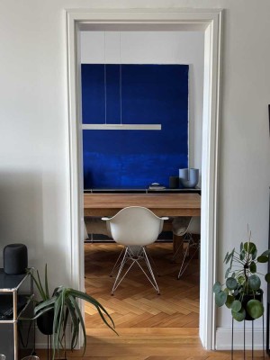 Stilvolle moderne 3-Zimmer-Altbauwohnung mit Balkon und EBK im Lehenviertel