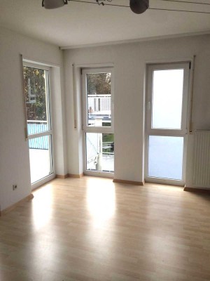 Helle 3-Zimmer Wohnung mit Balkon im 3. OG in Nußloch inkl. Garage und Stellplatz