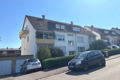 Sofort beziehbar: 2-Zimmer-Dachgeschosswohnung mit Balkon und Gartenanteil in Schorndorf